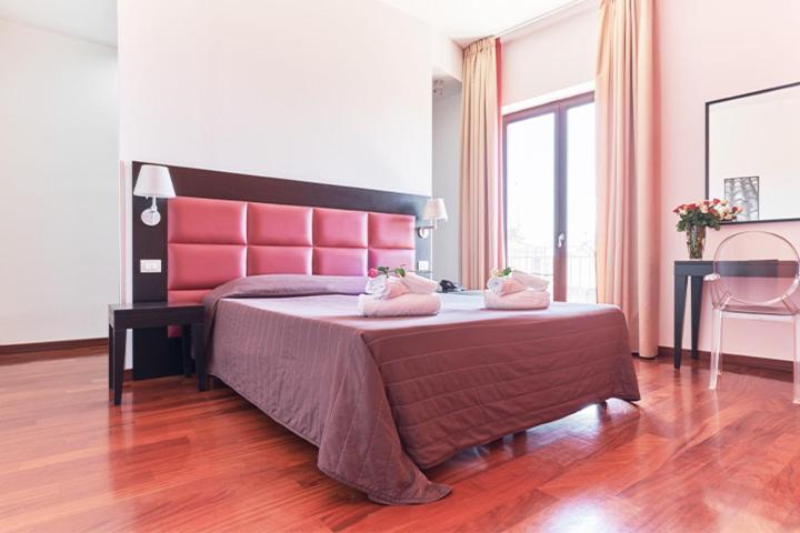 La Chicca Palace Hotel Milazzo Exterior photo